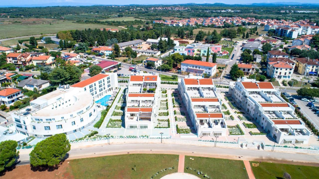 אומאג Supreme Studio Apartment Bijoux מראה חיצוני תמונה