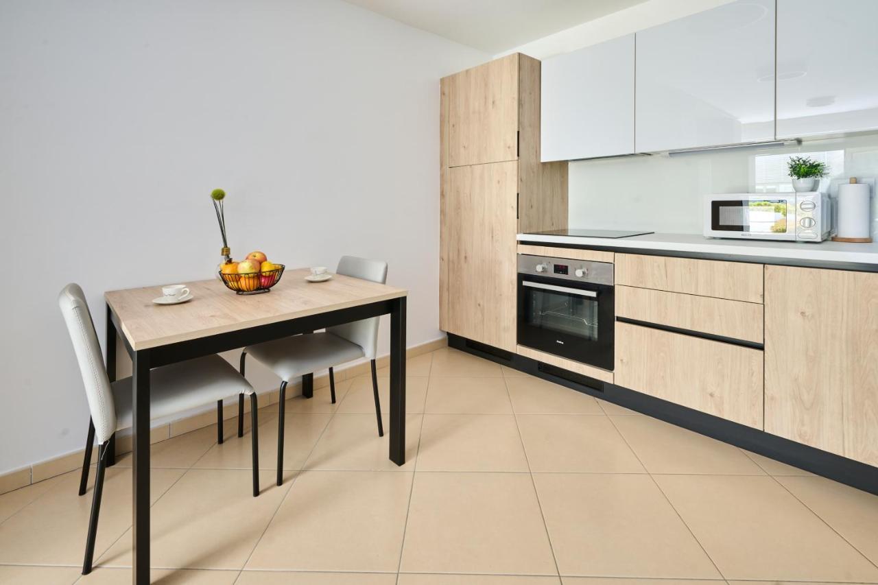 אומאג Supreme Studio Apartment Bijoux מראה חיצוני תמונה