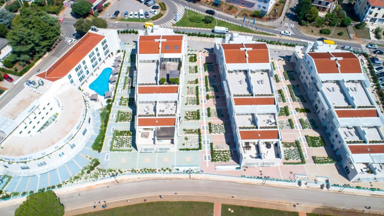 אומאג Supreme Studio Apartment Bijoux מראה חיצוני תמונה