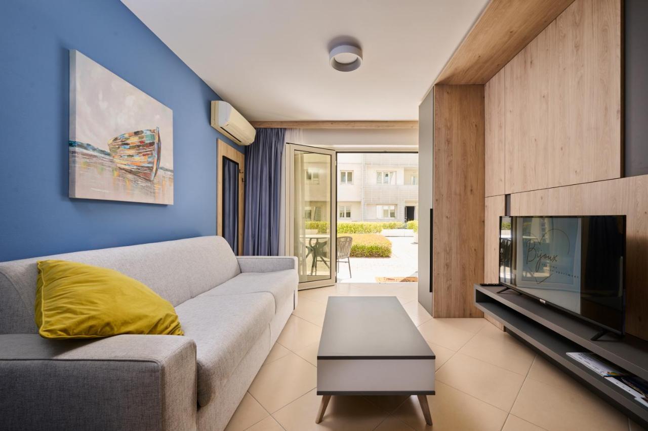 אומאג Supreme Studio Apartment Bijoux מראה חיצוני תמונה